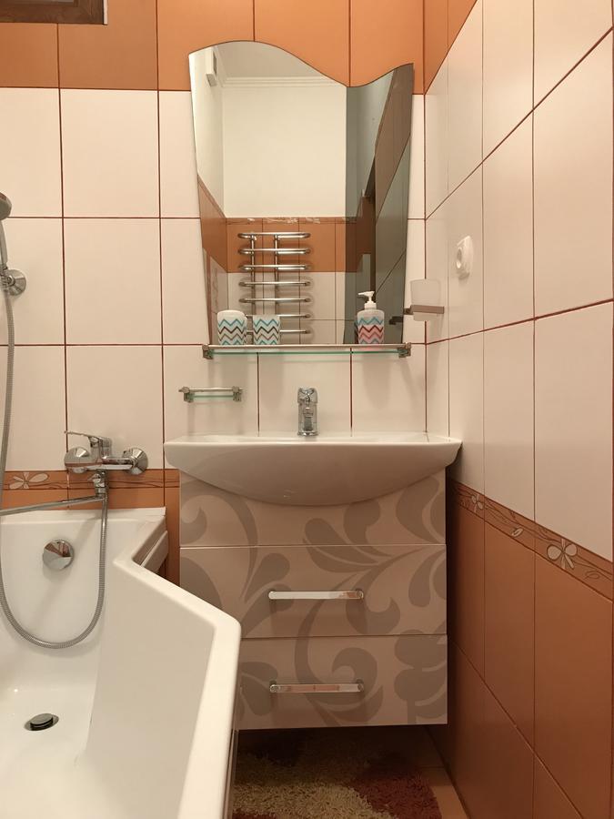 Large Apartment In The City Center Mukacheve Exterior photo