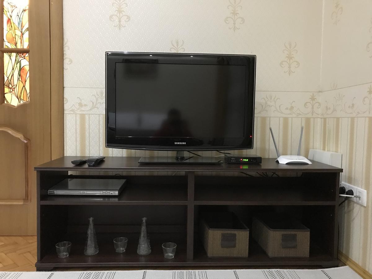 Large Apartment In The City Center Mukacheve Exterior photo